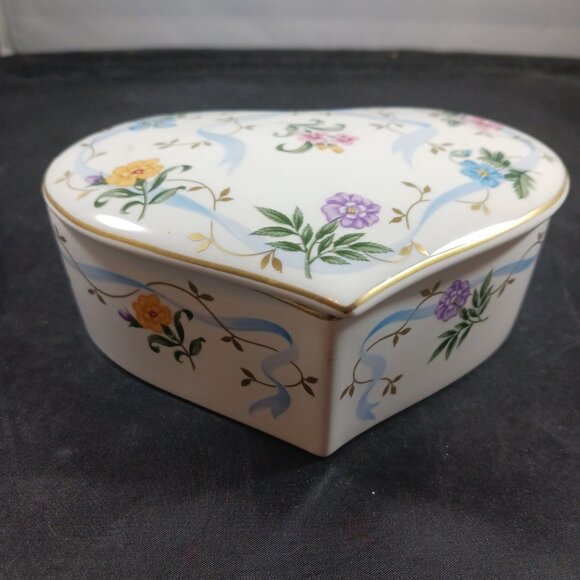 Vintage Bone China Large Ceramic Trinket Box - Picture 2 of 12